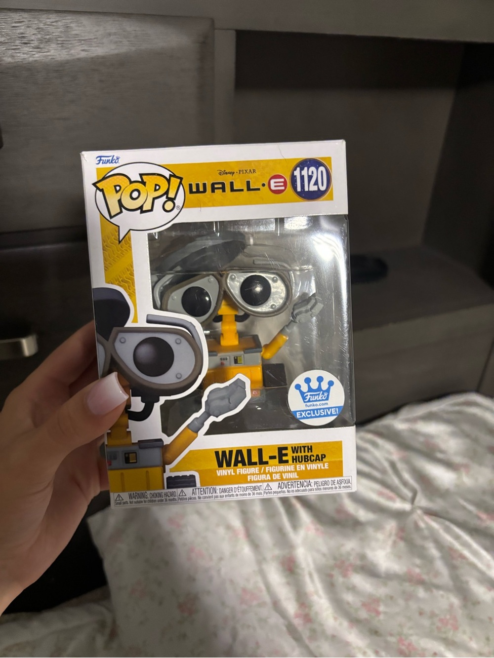 Funko WALL·E with Hubcap Vinyl Figure (Yellow, Silver)